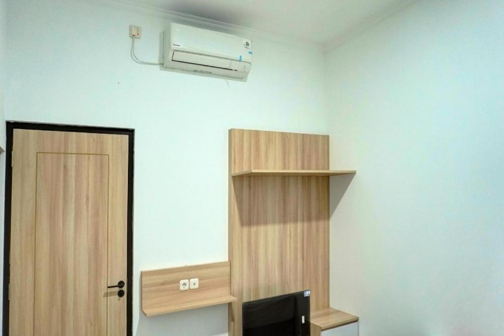 Capital O 92804 La Tansa Syariah Hotel Bekasi